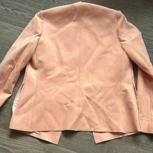 Marie Saint Pierre | Peach colour signature scuba fabric jacket with belt - Picture 13 of 16